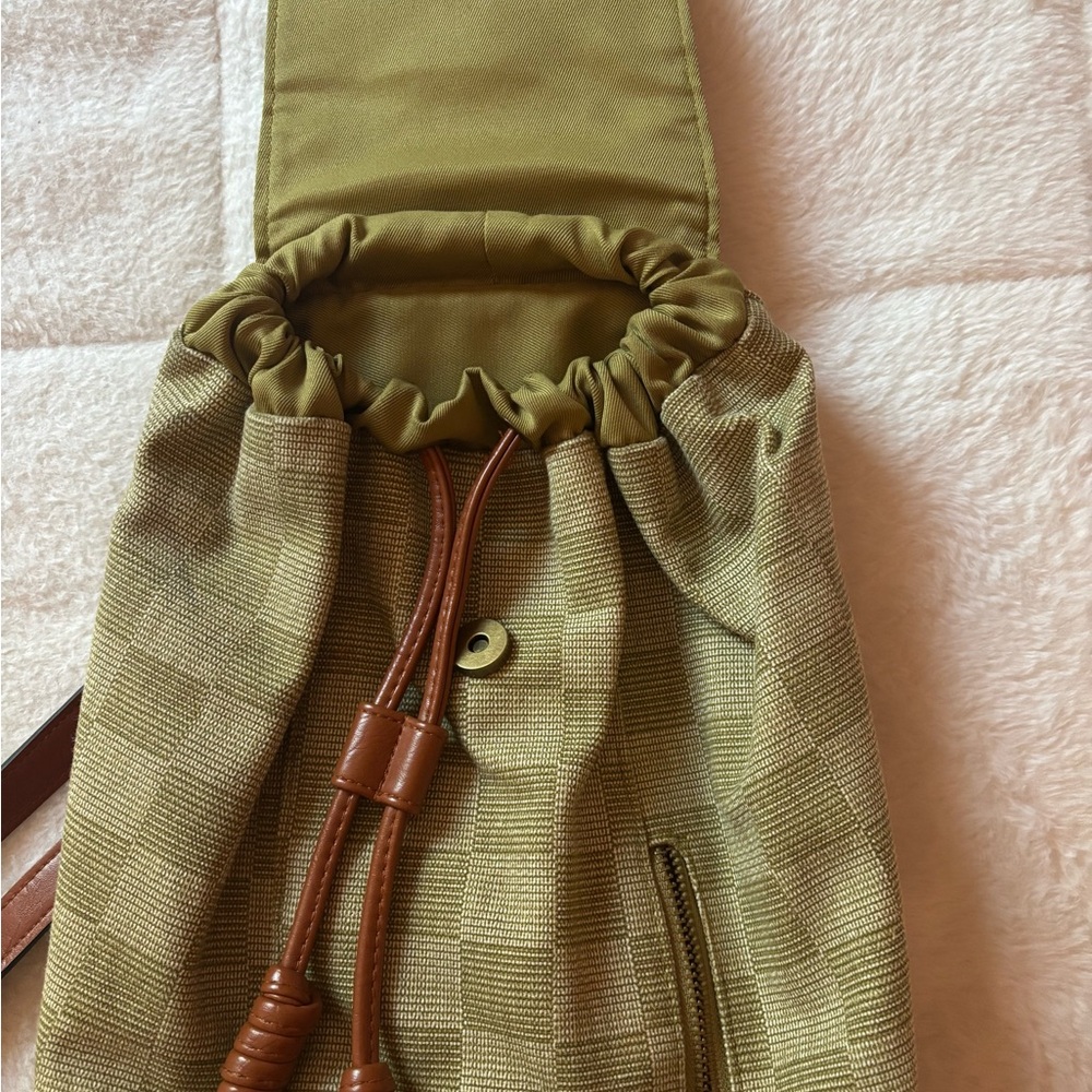 Stylish Tan Backpack - Picture 4 of 5